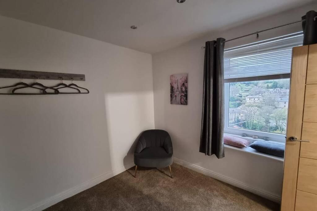 Crystal Cottage - 5 Min Walk From Holmfirth Town Centre ภายนอก รูปภาพ
